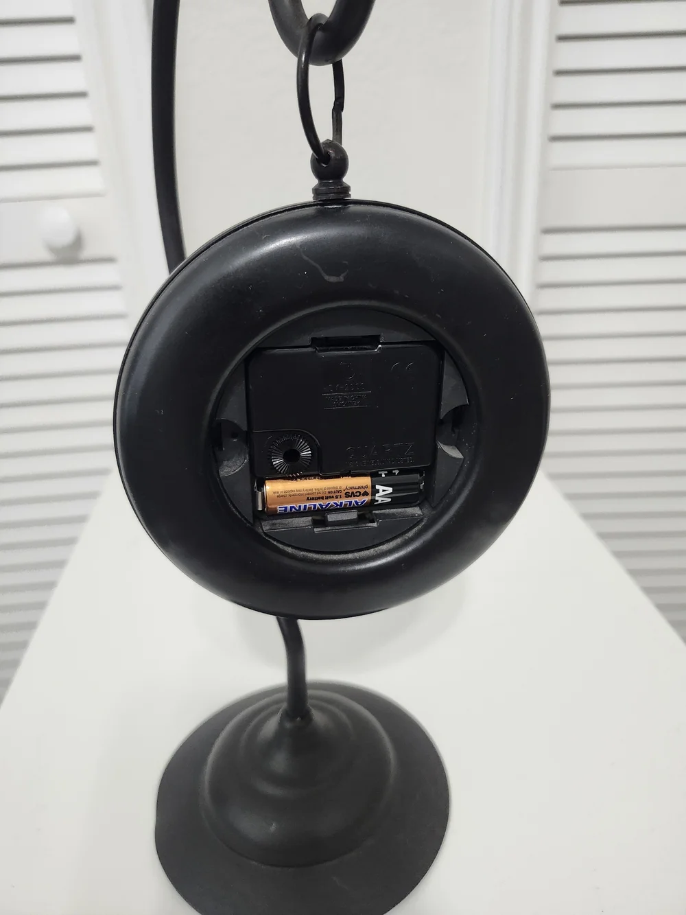 Vintage-Inspired Black Hanging Table Clock - Timeless Accent